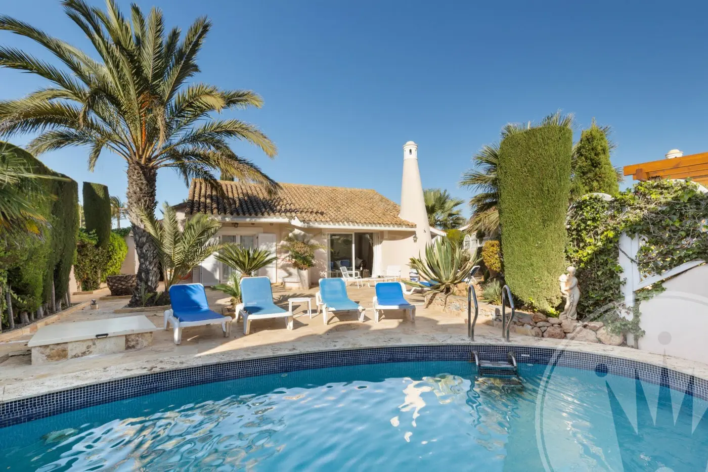 Las Higueras 503 · property photograph 1