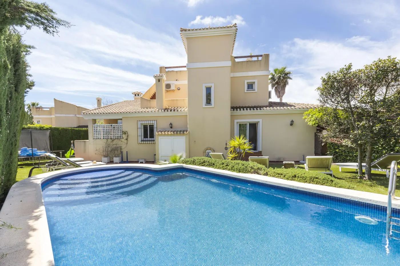 Los Naranjos 587 · property photograph 1
