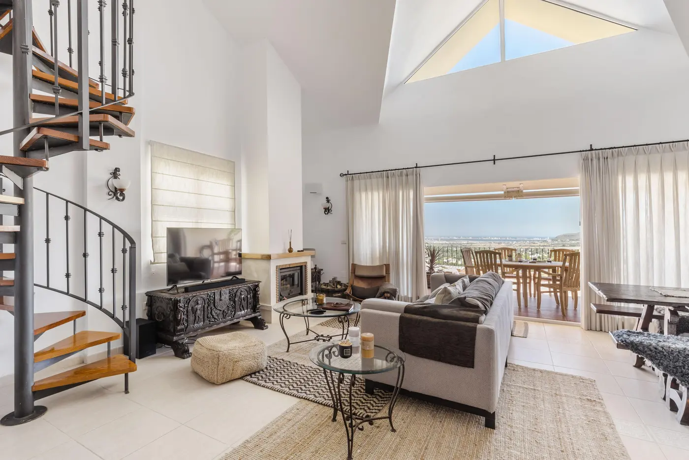 Los Olivos 371 · property photograph 2