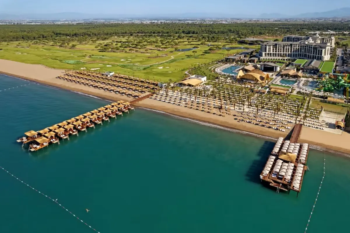 Cullinan Belek · Beachfront and golf course