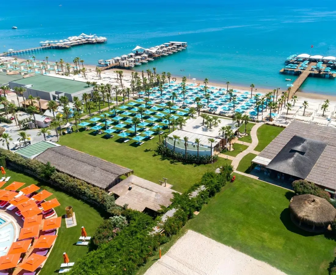 Regnum Carya Golf & Spa Resort · Beach and pier