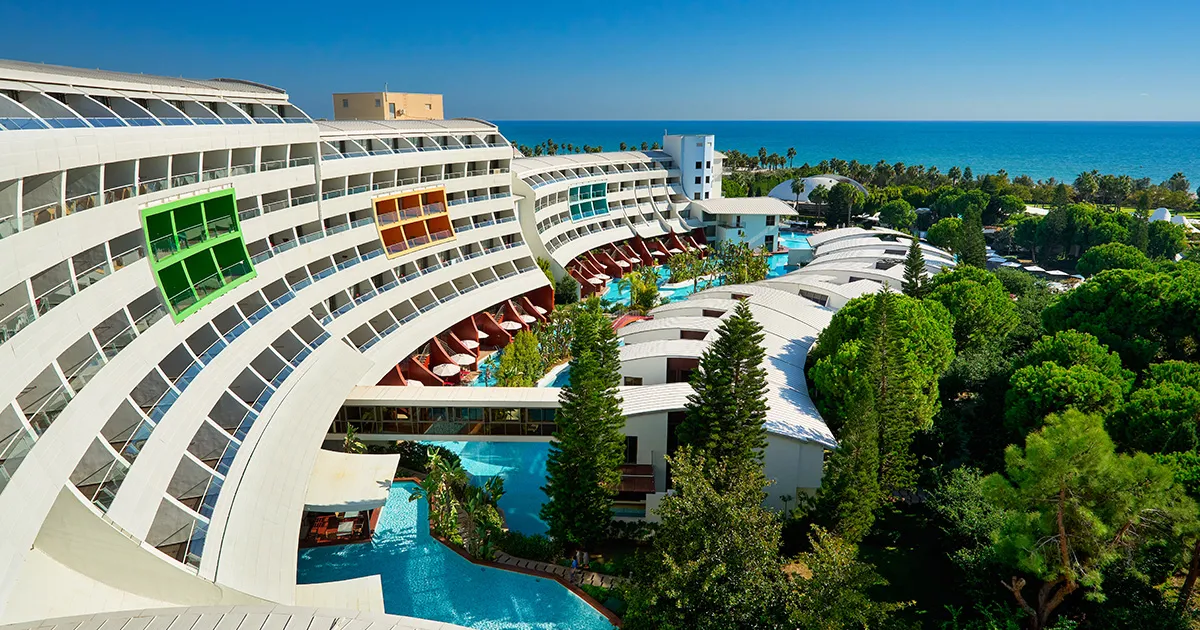 Cornelia Diamond Resort · Cornelia Diamond and the coast