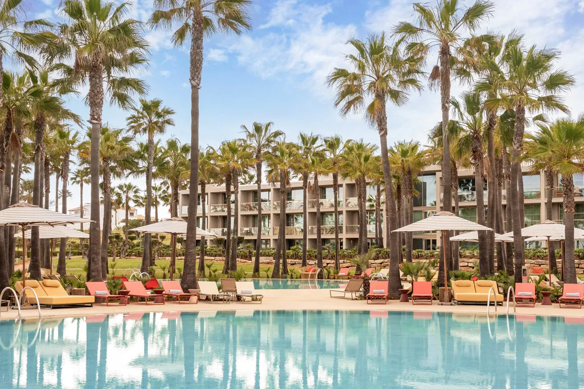 Kimpton Atlântico · pool and gardens