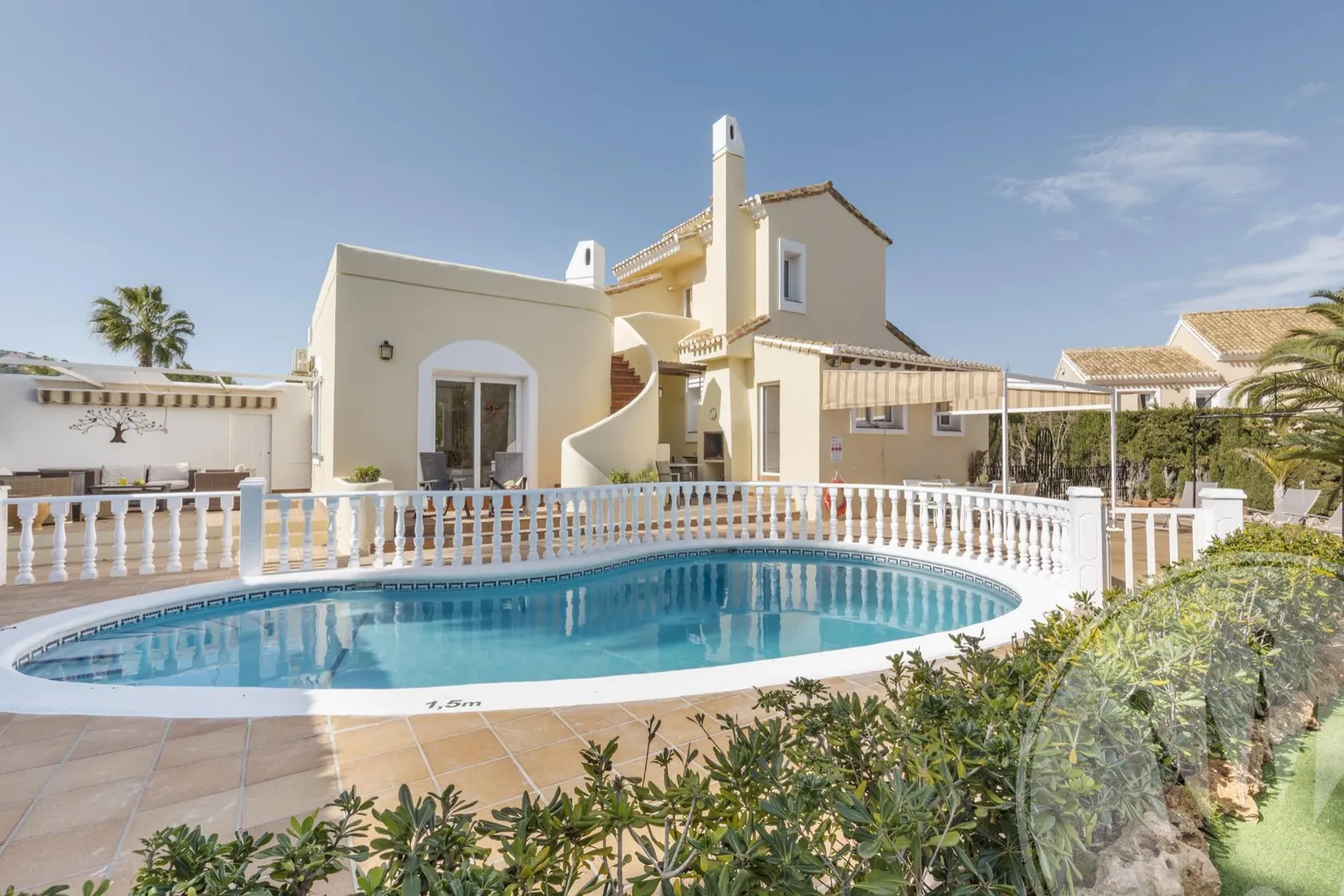 Las Brisas 588 · property photograph 1